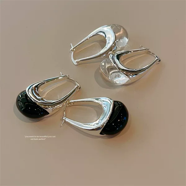 Retro Resin Amber Crystal Black Agate Earrings High-End Niche Design Water Drop U-Shaped Women's Earrings