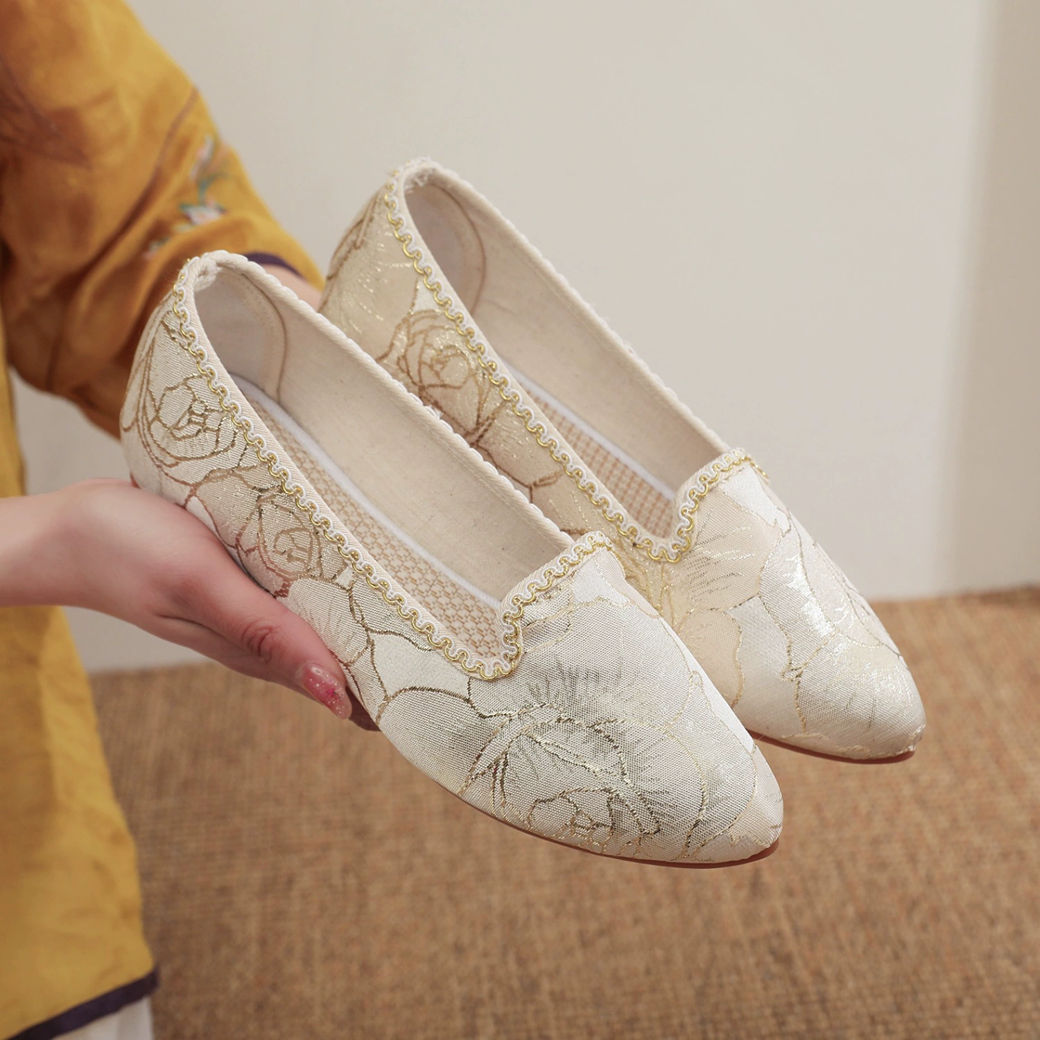 [Qianrou] 2023 летняя Новая Винтажная обувь в китайском стиле с вышивкой, Женская обувь в этническом стиле, старинная одежда, женская обувь, обувь ханьфу