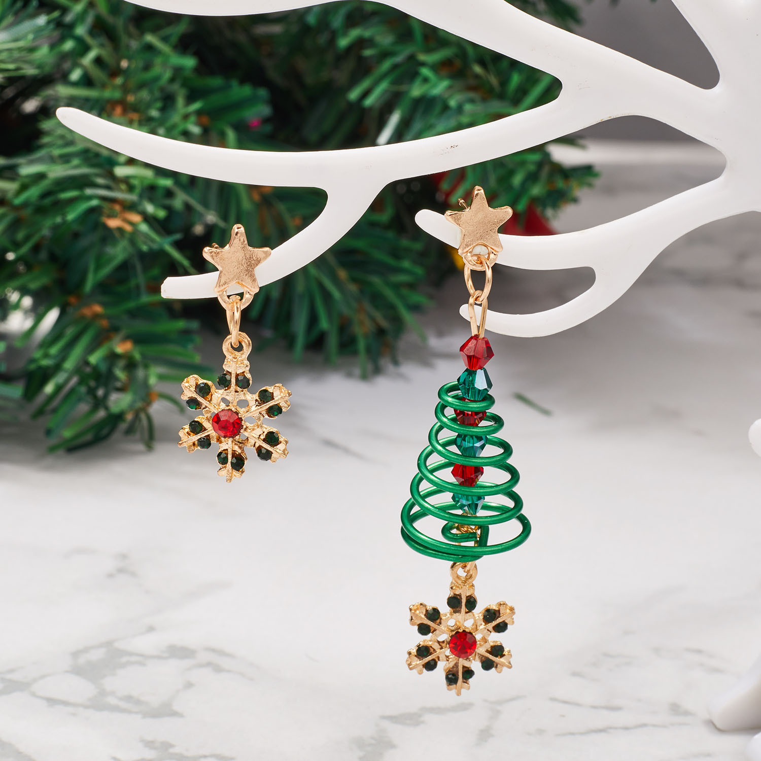 Fashion Christmas Tree Alloy Plating Women's Drop Earrings 1 Pair display picture 4