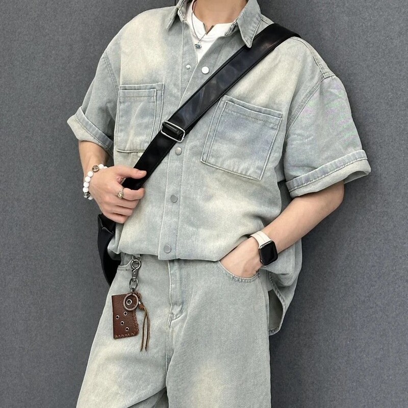 Unique design short-sleeve denim shirt set for men, summer loose-fit jeans, men's casual trendy fashion set Unique design short-sleeve denim shirt set for men, summer loose-fit jeans, men's casual trendy fashion set
