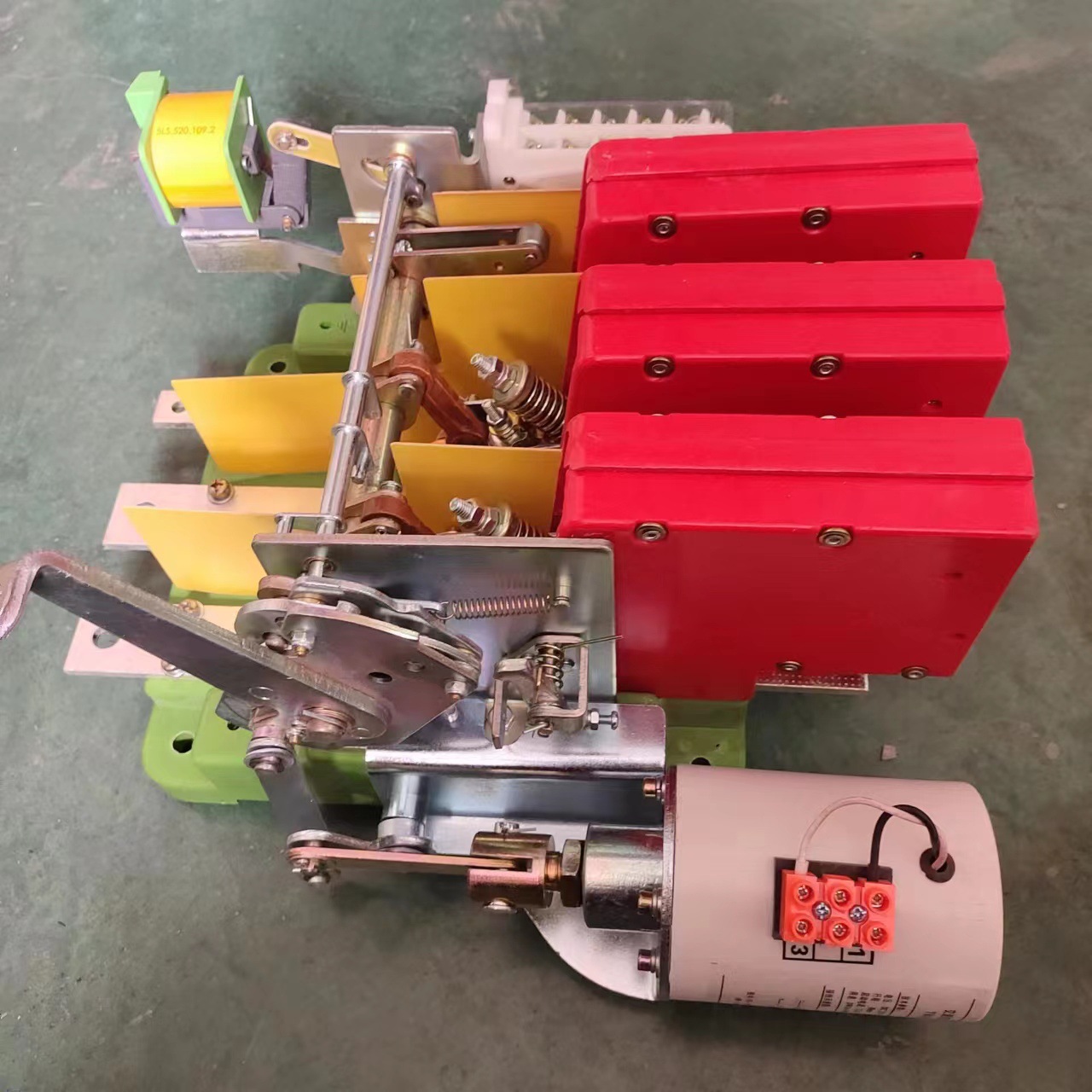 供应上海人民自动灭磁断路器 灭磁开关DW16M-600A DW10M GXM10