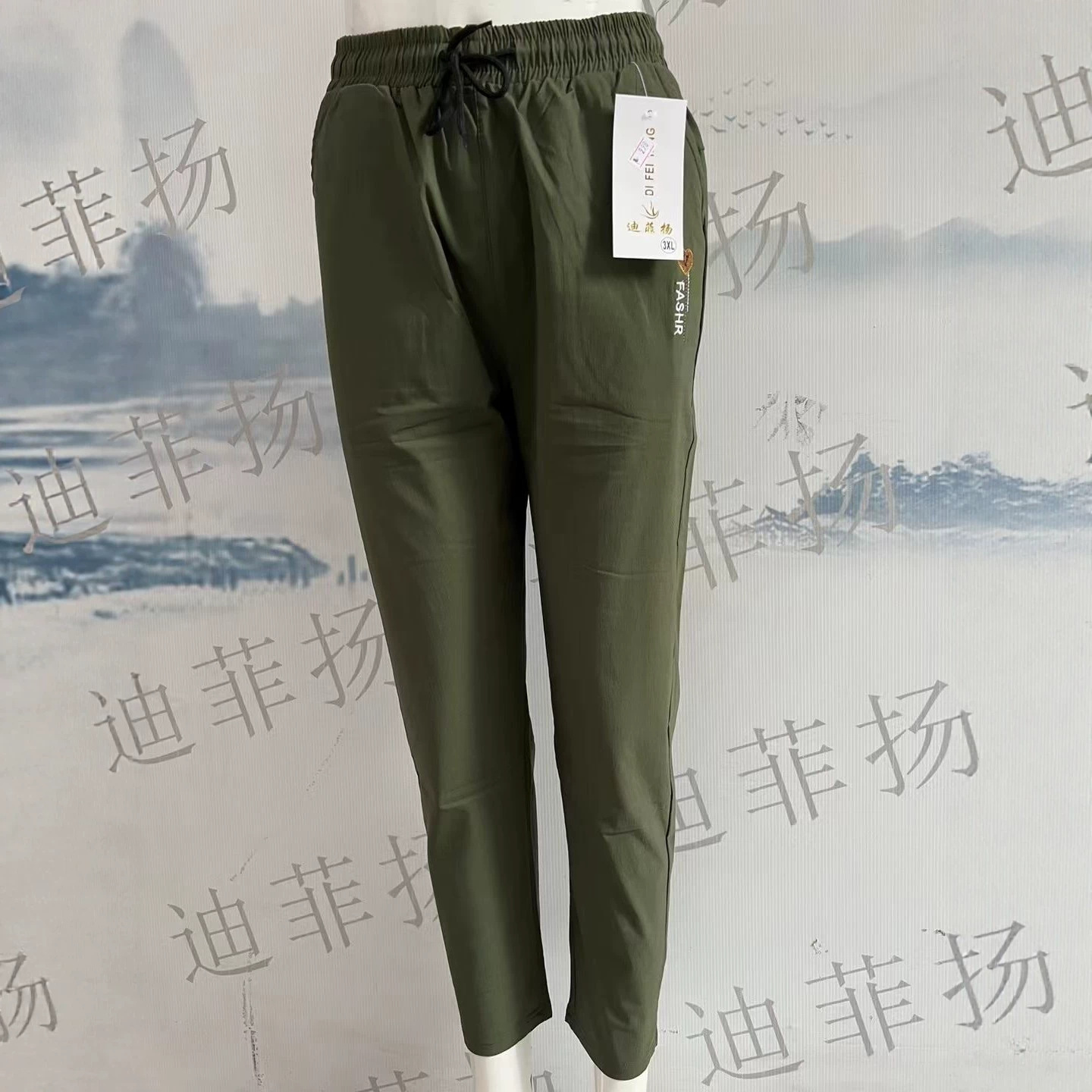 地摊中年女裤批发夏款黄金斜998休刺绣款式高弹力中高腰赶集垂感