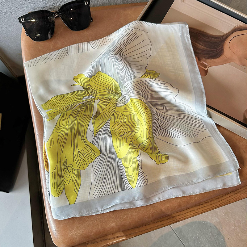 Bufandas de seda para mujeres 2025 primavera y otoño moda versátil temperamento minimalista 65cm bufandas de seda simuladas bufandas delgadas bufandas