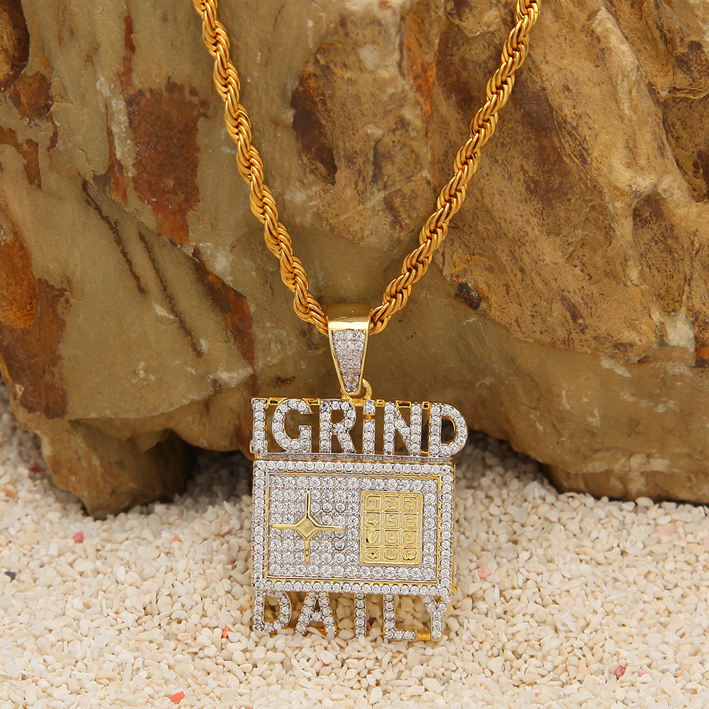 Nuova cassaforte hip-hop personalizzata di vendita calda con collana di gioielli di tendenza con ciondolo micro zircone intarsiato_voghion.com