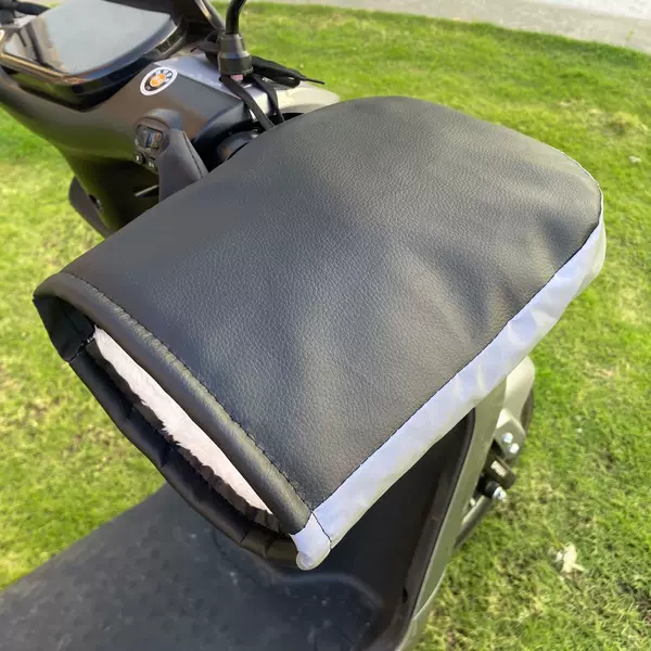 Winter Hot-selling Leather Electric Vehicle Gloves, Ultra-thick Silk Cotton Night Reflective Handlebar Gloves to Heattech and Cold