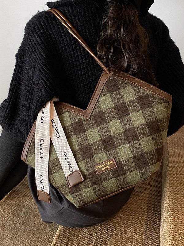 Bolsa de viaje de mujer 2025 nueva moda de invierno y otoño, moda universal, bolso de hombro cuadrado, bolsa de gran capacidad