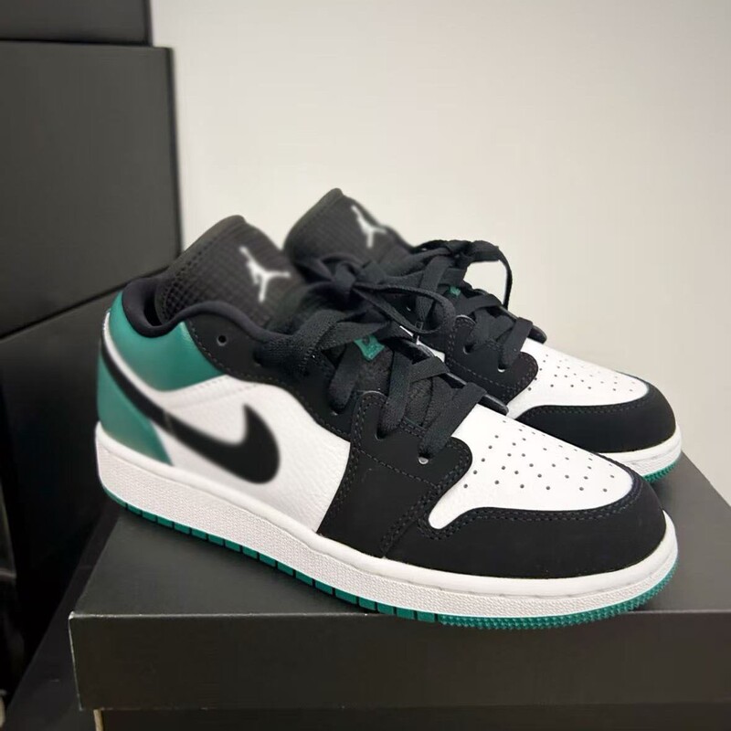 Cross-Border Pure Original New Aj1 Men's and Women's Fashionable and Versatile Dunk Sports and Leisure High-Value Trendyy Sports Skateboard Shoes