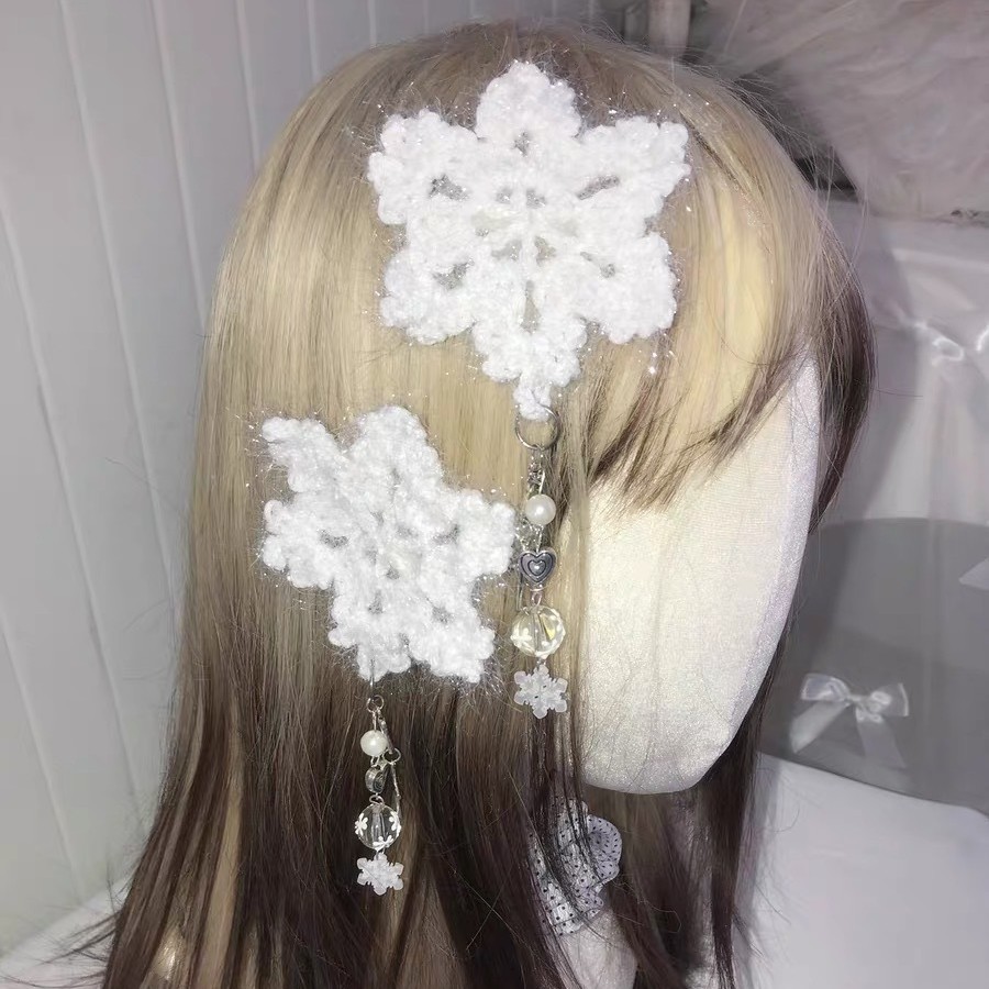 Cute Knitted Snowflake Hairpin Side Clip Simple Girly Heart Pendant Personalized Versatile New Hair Accessory