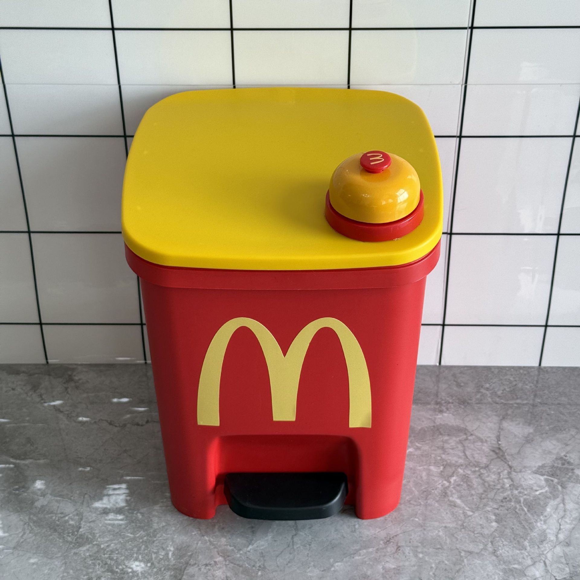 Botella de basura de trigo y trigo pie pie con cubierta encantadora sala de estar familiar dormitorio silencioso baño de gran capacidad cocina