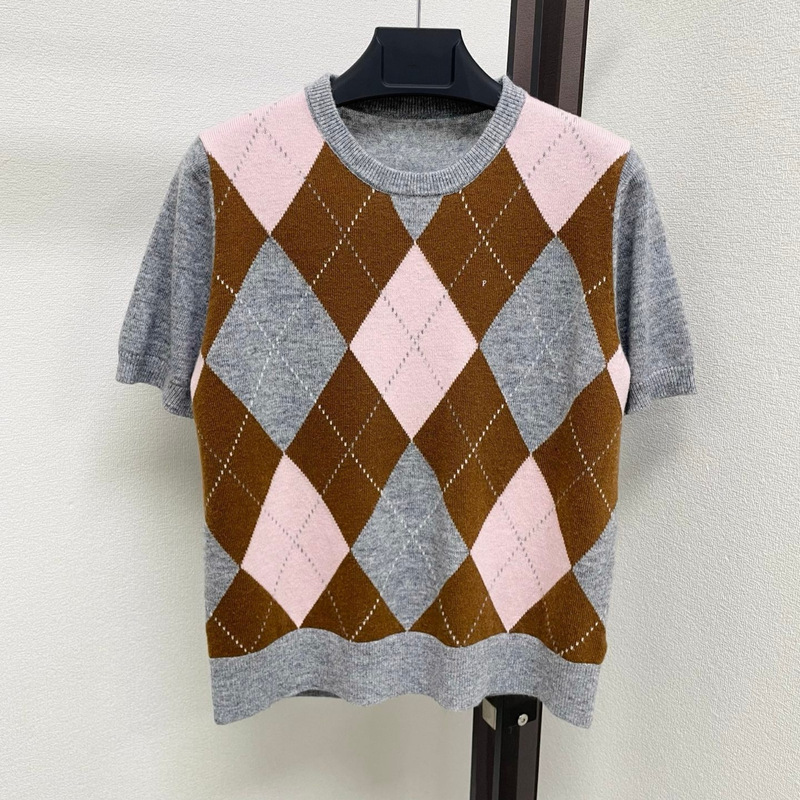Haute Couture P Brand 2026 Summer Diamond Pattern Jacquard Contrast Color Vintage Fashionable Soft Thin Short-Sleeve Knit Shirt for Women