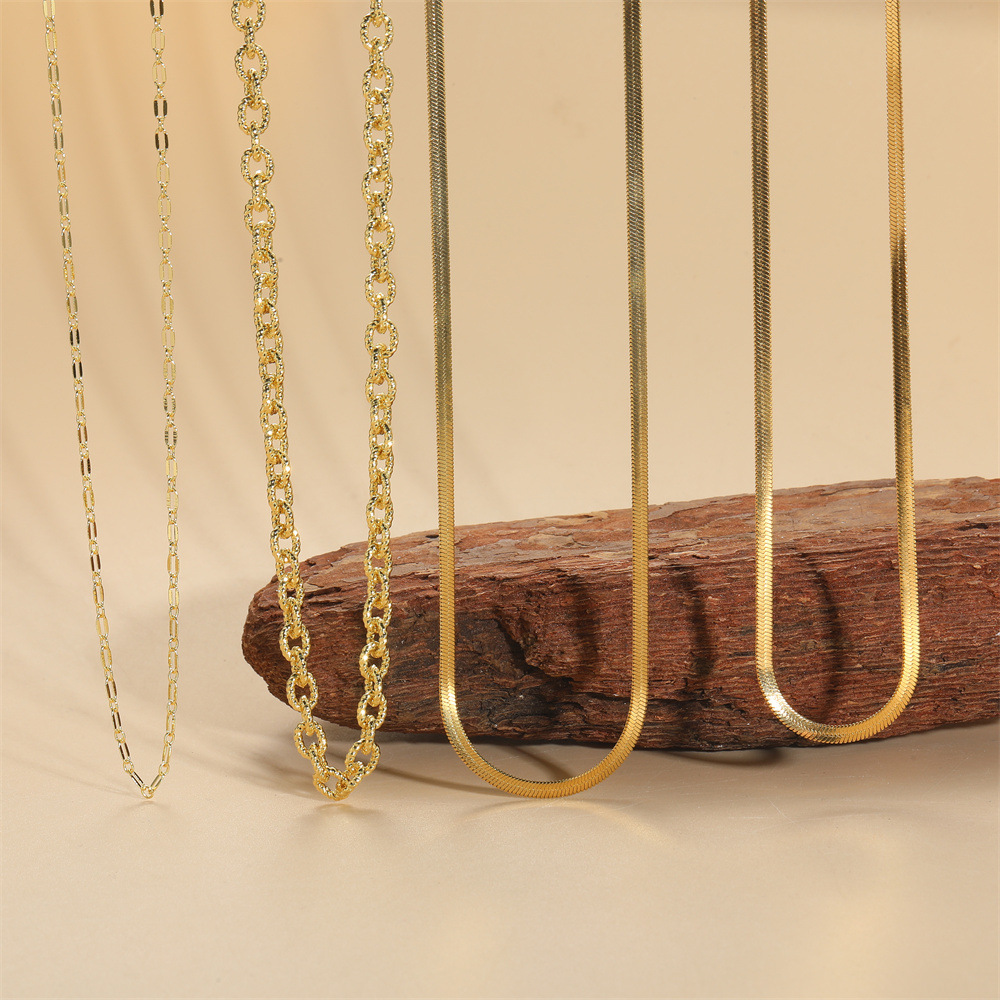 Luxe parelketting met magnetische sluiting voor dames choker_voghion.com