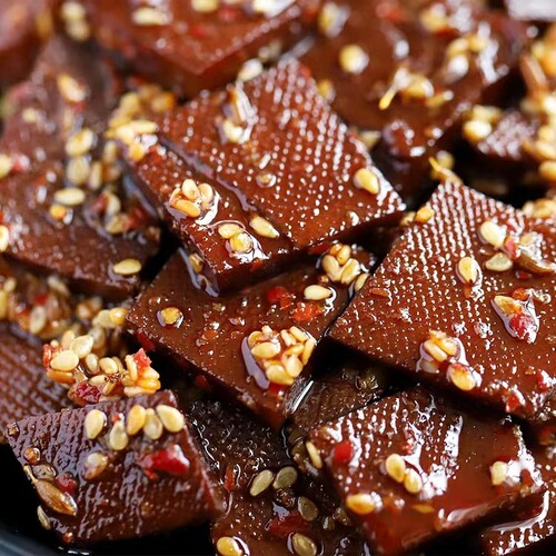 Pingjiang Soybean Dried Fish with Spicy Flavor 125g per pack, Spicy and Numbing Tofu Dried Fish Office Snacks Leisure Snacks