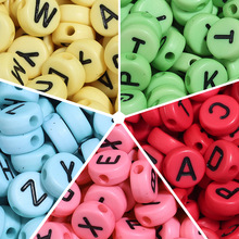 100颗/包亚克力扁圆字母珠直径10mm彩底黑字英文散珠diy字母散珠
