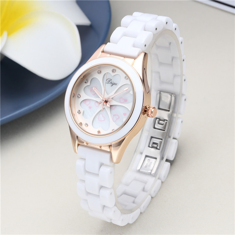 White trend fashionable waterproof quartz watch