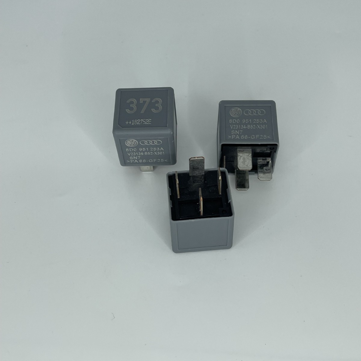 原装奥迪8D0951253A继电器大众汽车373号继电器V23134-B52-X301