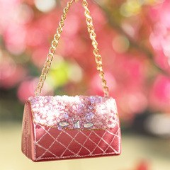 Creative and Simple Glass Bag Small Pendant Decorative Pieces for Valentine's Day, for Lovers and Couples, Home Decor and Small Gift