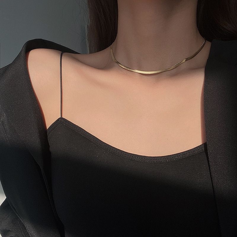 Collar de cadena de hueso de serpiente, verano femenino, simple, viento frío, dulce y fresco, collar de cadena de clavícula, accesorios