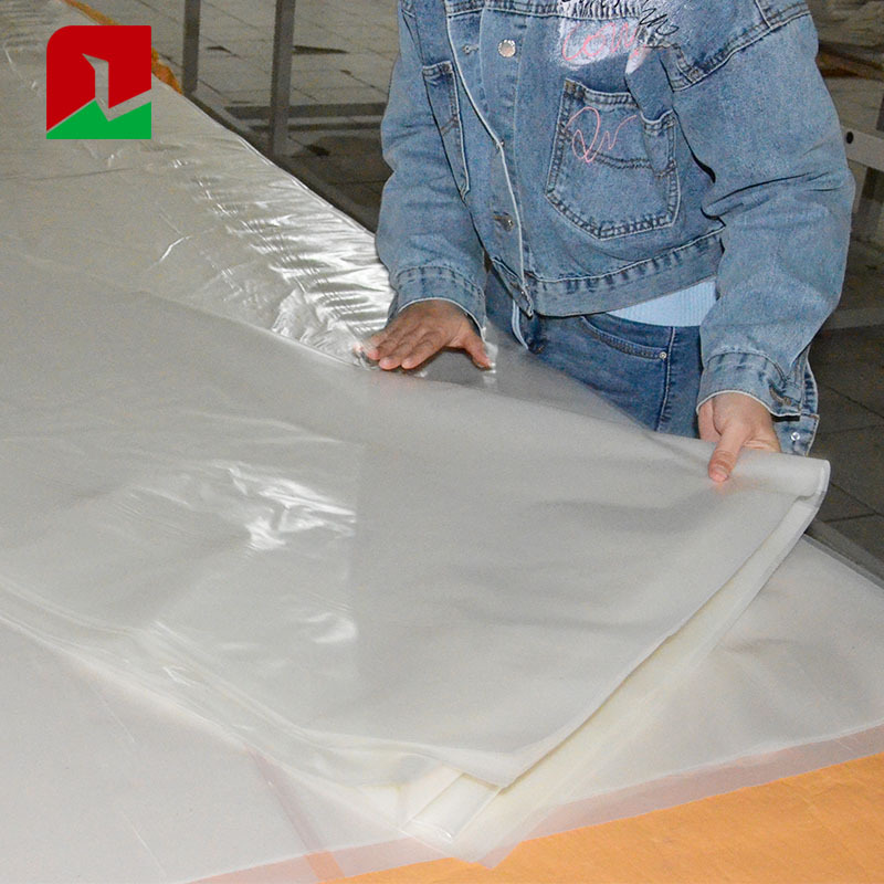 批发航空货物覆盖膜防潮机场打包膜隔离聚乙烯PE防尘包装薄膜