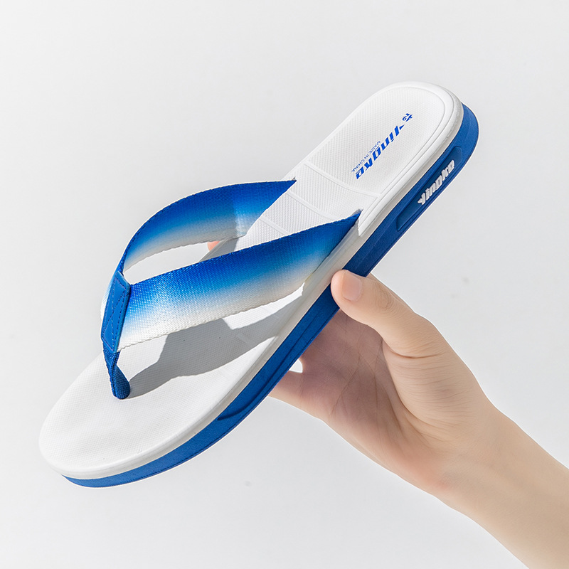 2024 Nuevo estilo coreano Chanclas de verano resistente al desgaste antideslizante zapatos de playa de los hombres Moda Red Chanclas de los hombres