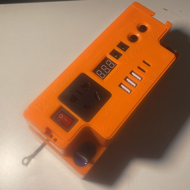 4多功能USB电瓶盖子 太阳能移动电源逆变器电瓶转换器应急照明灯