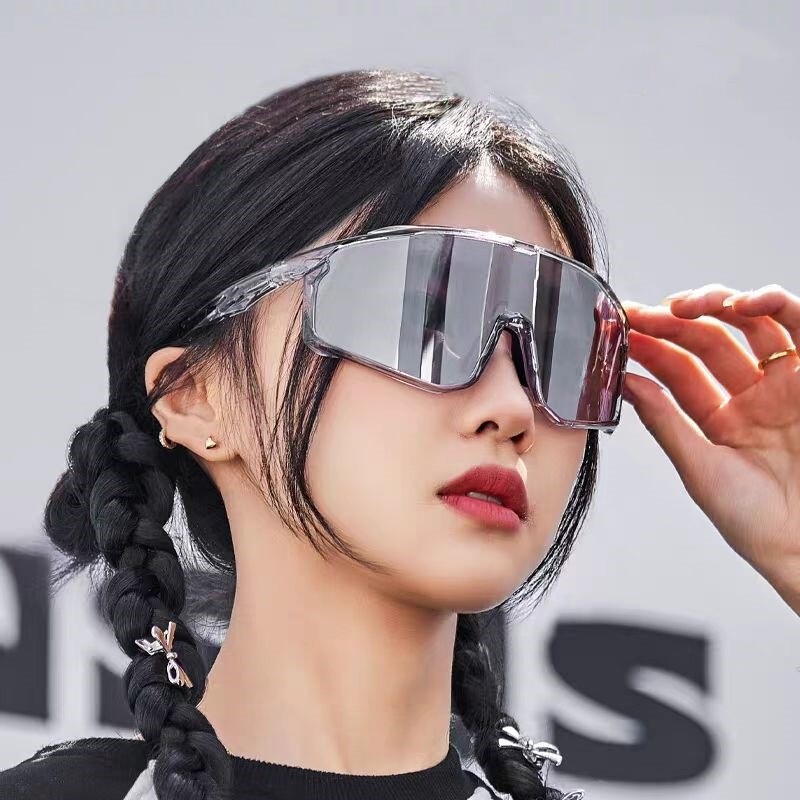 Road Cycling Goggles, Photochromic, Day and Night Use, Color-Changing, Wind and Sand Resistant, Outdoor Sports Glasses, Uv400