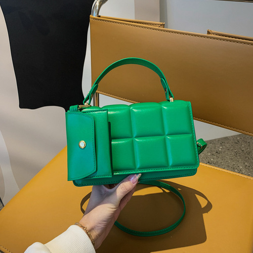 Popular Fashion Checkered Shoulder Bag Women's Texture Embossed Parent-and-Child Bag Stylish Versatile Crossbody and Single-Shoulder Bag
