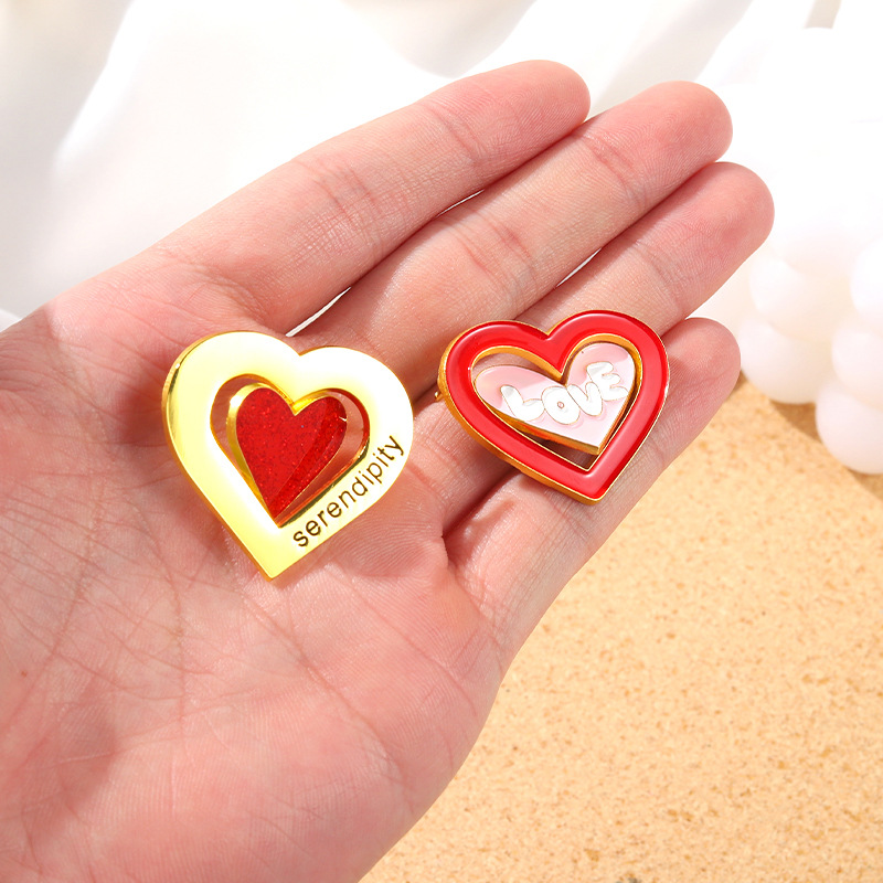 Cartoon Style Heart Shape Alloy Stoving Varnish Unisex Brooches display picture 5