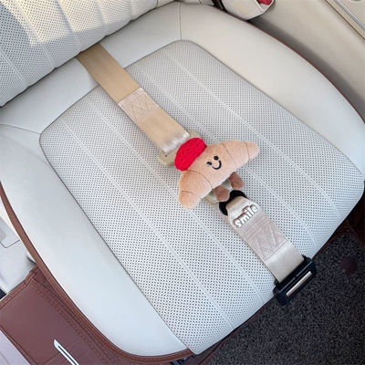 Car seat belt: Car 3C certified safety belt for - three-point-anti-strangling-safety-belt-beige-and-red-beret