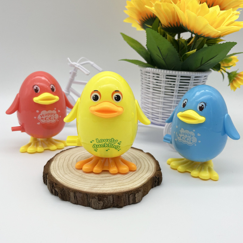 Wind-up toy, pinguin