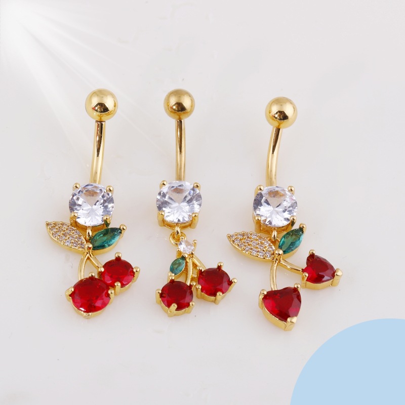 Silver pointed spike labret stud material detail