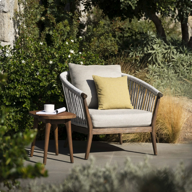 Mesa y silla de madera maciza al aire libre patio impermeable solar caña mesa y silla de caña balcón al aire libre mesa y silla de comedor de teca