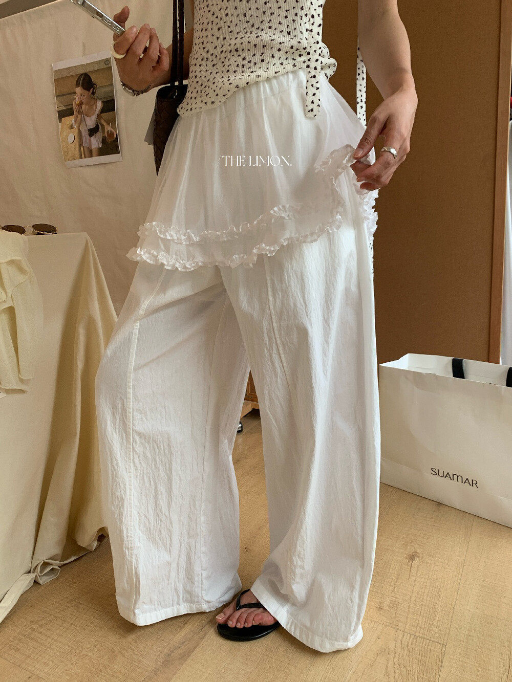 Quần culottes nữ ống rộng cạp cao phong cách Hàn Quốc, thiết kế giả hai lớp viền bèo nhún — màu trắng, màu xám, màu kaki chi tiết 22