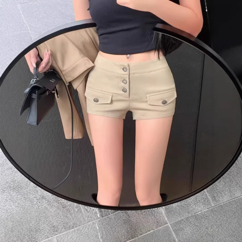 Khaki Hot Girl Workwear Shorts 2026 Spring and Autumn New Versatile Slim Fit Pocket Design Low-Waist Pants Khaki Hot Girl Workwear Shorts 2026 Spring and Autumn New Versatile Slim Fit Pocket Design Low-Waist Pants
