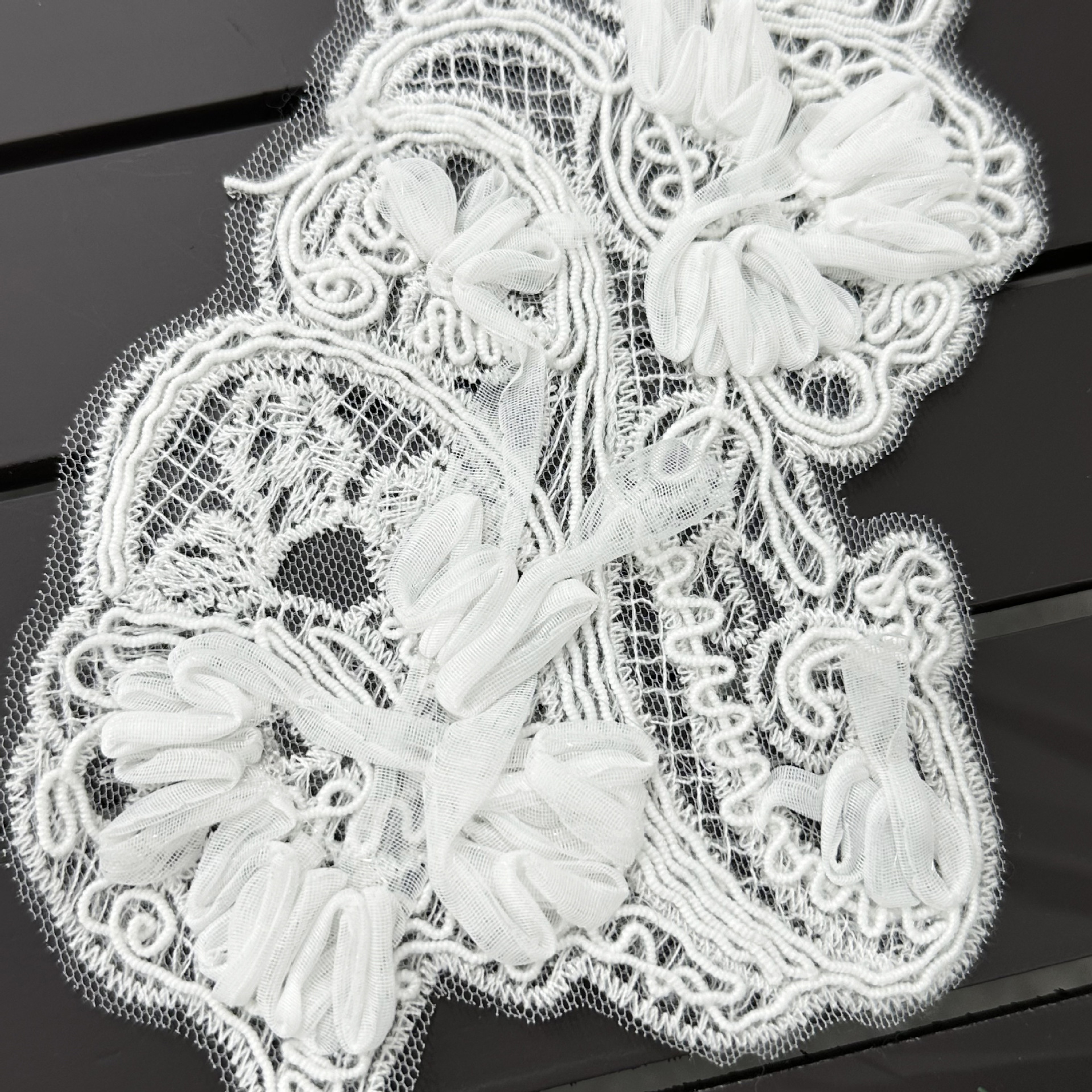 Nuevo encaje blanco estereoscópico flor pegatinas de tela vestido de boda DIY accesorios de encaje decoración pegatinas bordadas de línea de hueso image 5