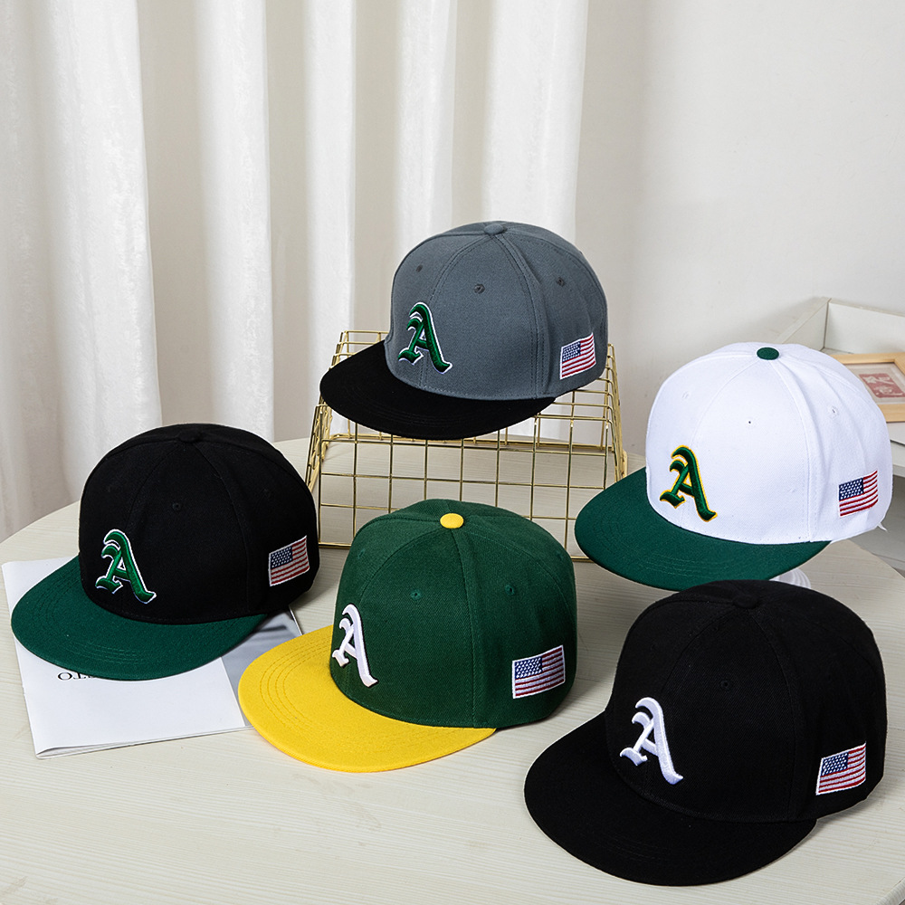 Women's Simple Style Commute Letter Flat Eaves Baseball Cap display picture 1