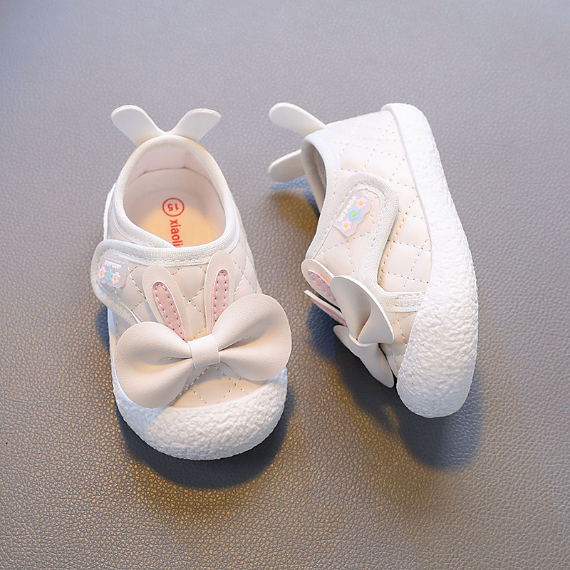 2024 nuevos zapatos de bebé de primavera y otoño para niñas 1 1 1 niño de 2 años zapatos de cuero de princesa zapatos de bebé de suela suave antideslizantes