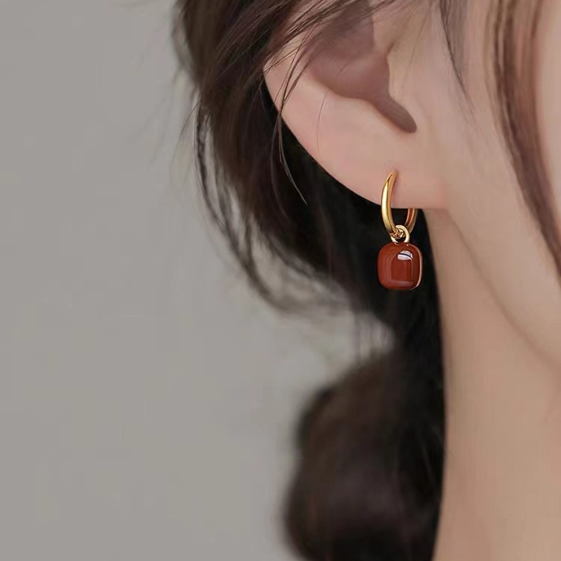 E557 버건디 콩-골드