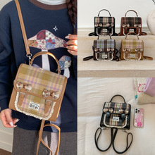 �����¿���Ů�p����nϵ���Ӻ����YӢ���L�����W���������^С����