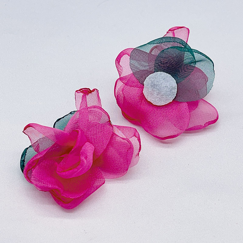 サテン五弁花 手作りツイストフラワーハート 布製花飾り 靴や帽子のアクセサリー 布製花材 手縫い工芸