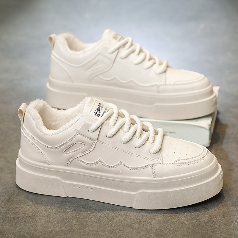 Zapatos masculinos 2024 nuevas tendencias de otoño, más terciopelo para mantener el calor, los deportes de ocio de los estudiantes, los zapatos de pizarra blanca aumentan en la suela gruesa