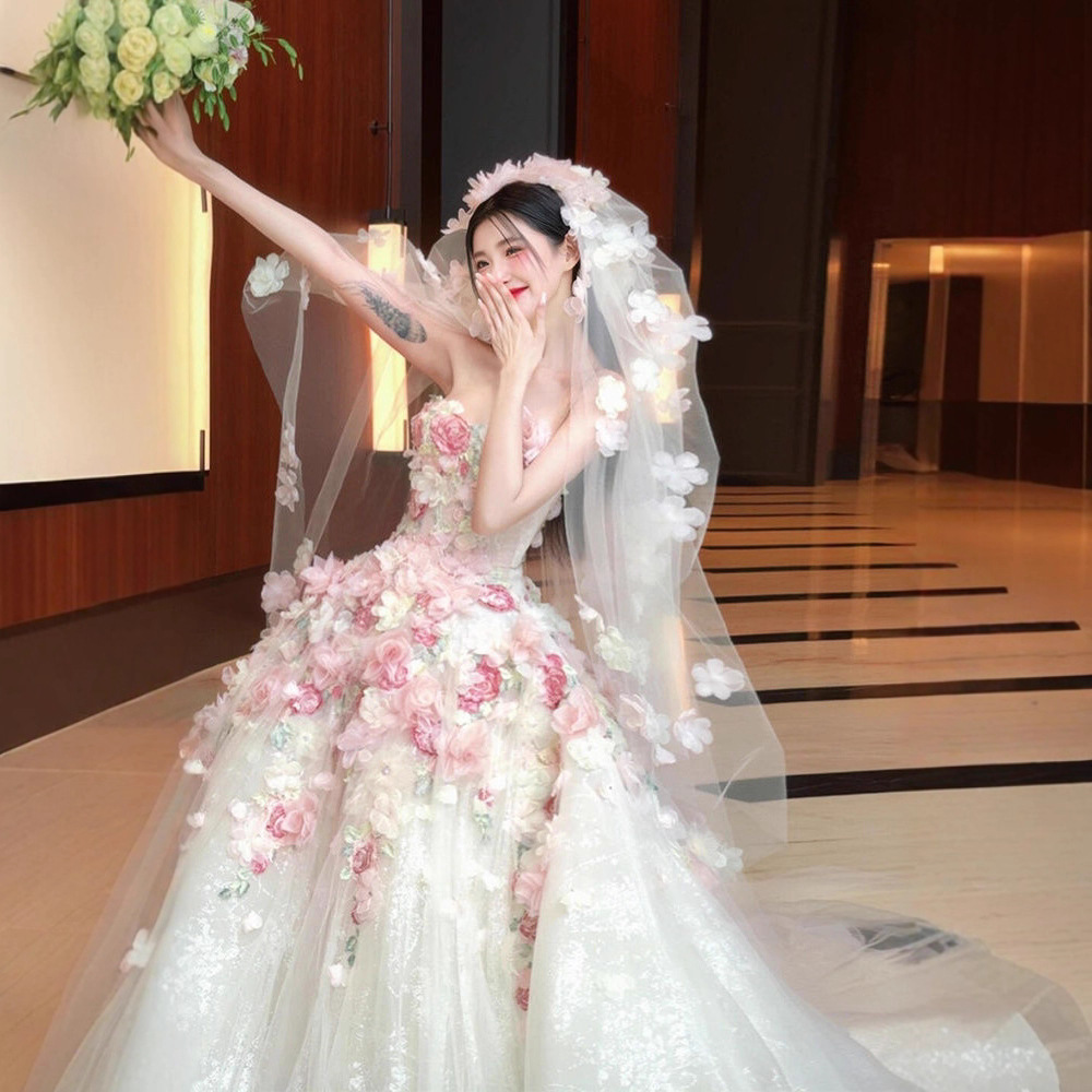 French-Style Main Wedding Dress for Brides 2025 New Petite Runaway Princess Luxurious Heavy-Duty High-End Sense Going Out Gown