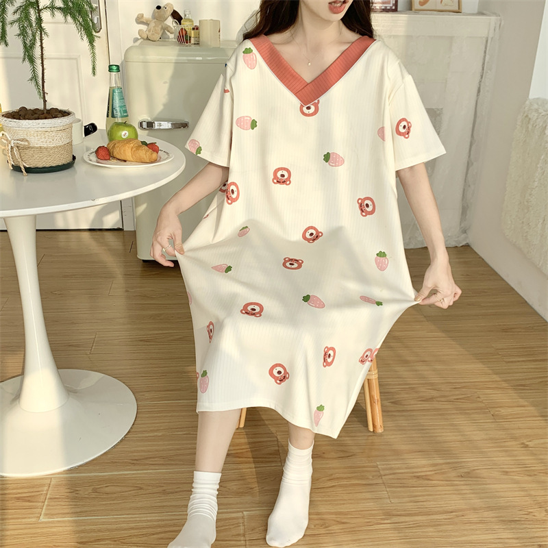 大きいサイズの300斤の月子服の夏の薄いタイプの半袖の妊婦は乳を与えます。