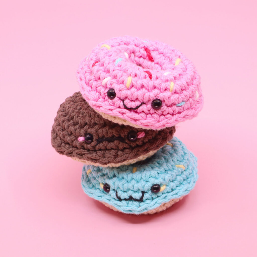 08_Donuts_together_square-1-10