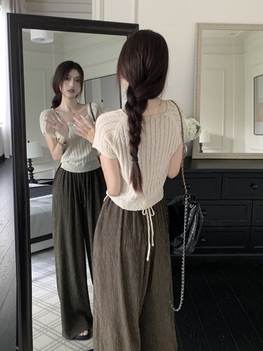 Women's Summer Design-Focused, Unique Neckline Knit Short-Sleeve T-Shirt with Back Ties for a Slimming, Sweet, and Spicy Vibe