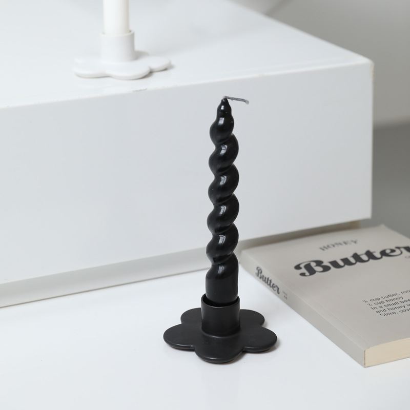 Ins adornos de candelabro de cerámica blanca y negra encencerado de aromaterapia accesorios de fotografía candelabro nórdico adornos de soporte de candelabro al por mayor