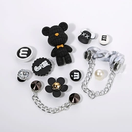 平底拖鞋;厚底拖鞋;鞋扣