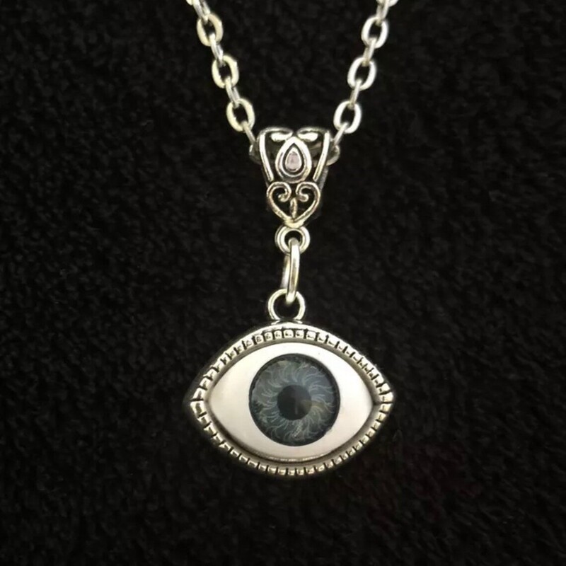 3D Oval Eyeball Necklace Eyeball Pendant Necklace Statue Convex Pendant Gothic Horror Vampire Jewelry
