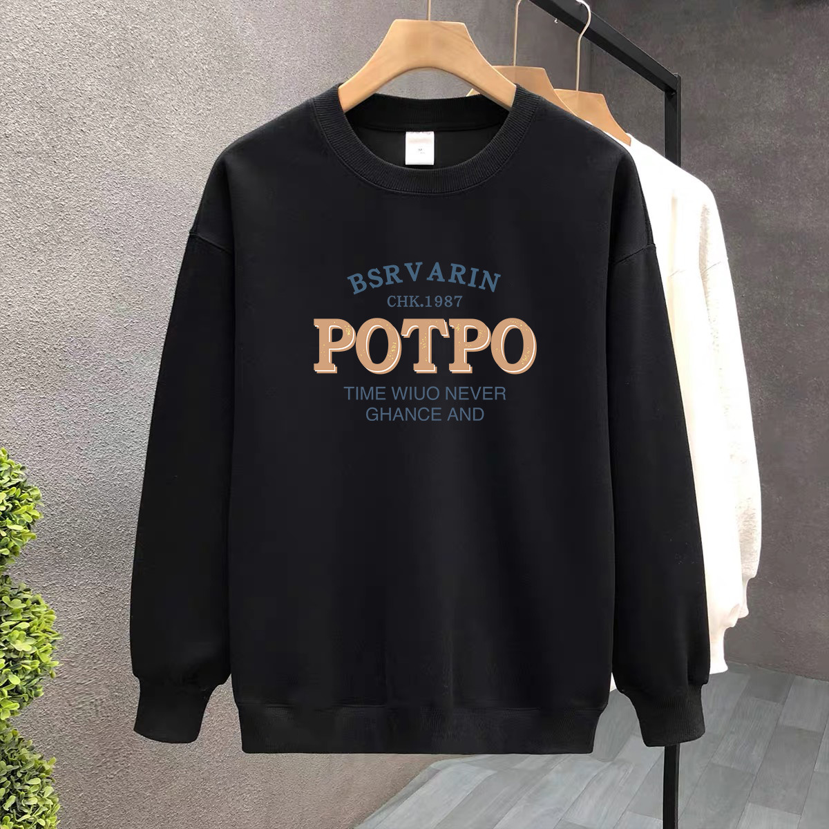 Suéter de algodón negro pesado de alta gama para mujeres 2025 otoño y invierno nuevo estilo europeo y americano camiseta de manga larga fondo suéter de estudiante