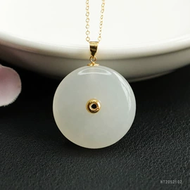 吊坠;和田玉项饰;翡翠项饰