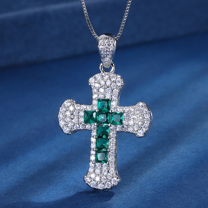 Collana lunga con ciondolo croce e gemme colorate vintage_voghion.com